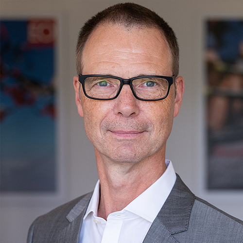 Stephan H. Aschenbrenner Stephan H. Aschenbrenner