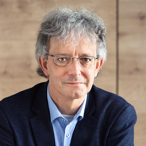Oliver Schulz-Oster, Associate Expert