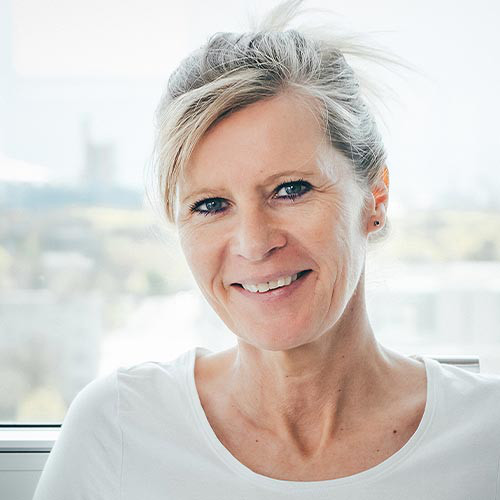 Iris van Baarsen, Associate Expert